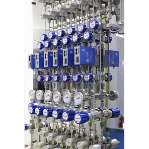 Fully automatic gas distribution plate